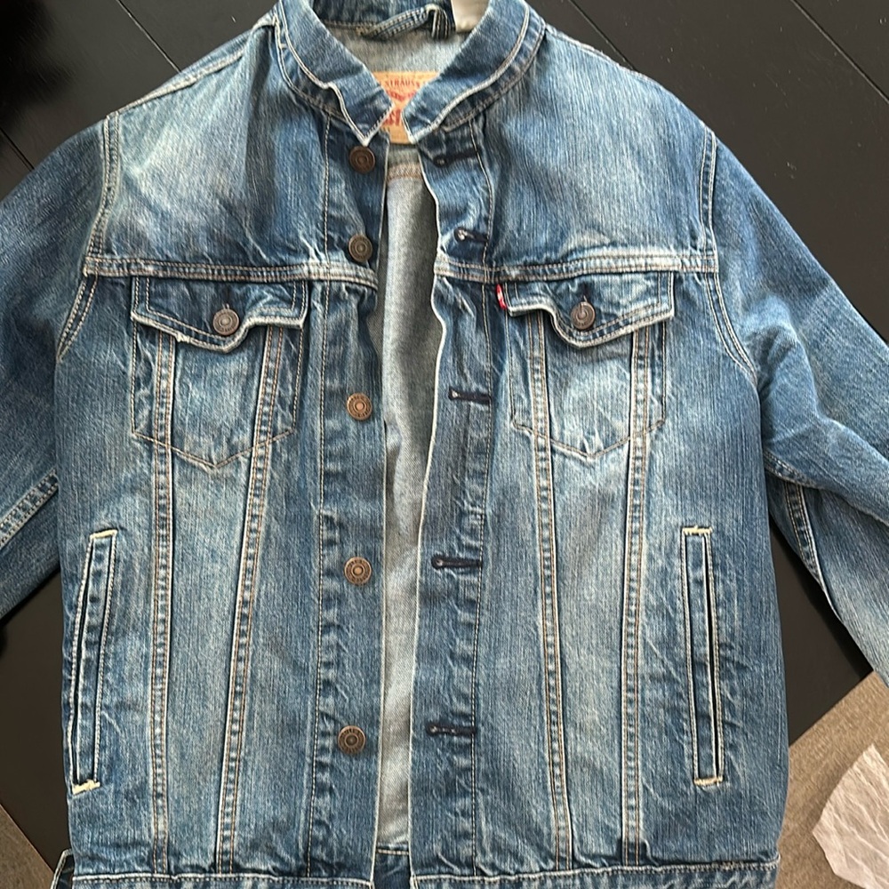 Vintage Levi Jean Jacket Women’s Size Large